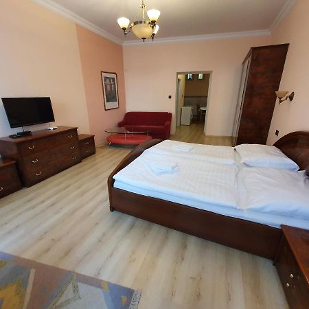 Evergreen apartments hotel Karlsbad Buitenkant foto