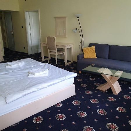Evergreen apartments hotel Karlsbad Buitenkant foto